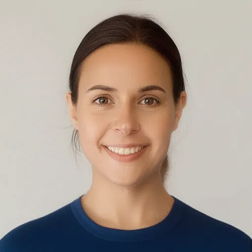 Photo of Emily Chen